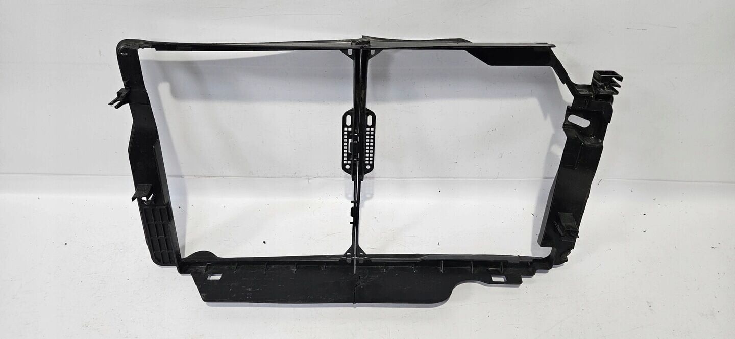 Megane 4-IV Radyatör Davlumbazı Hava Yönlendirici (2016-2024) 215549820R -Renault Mais