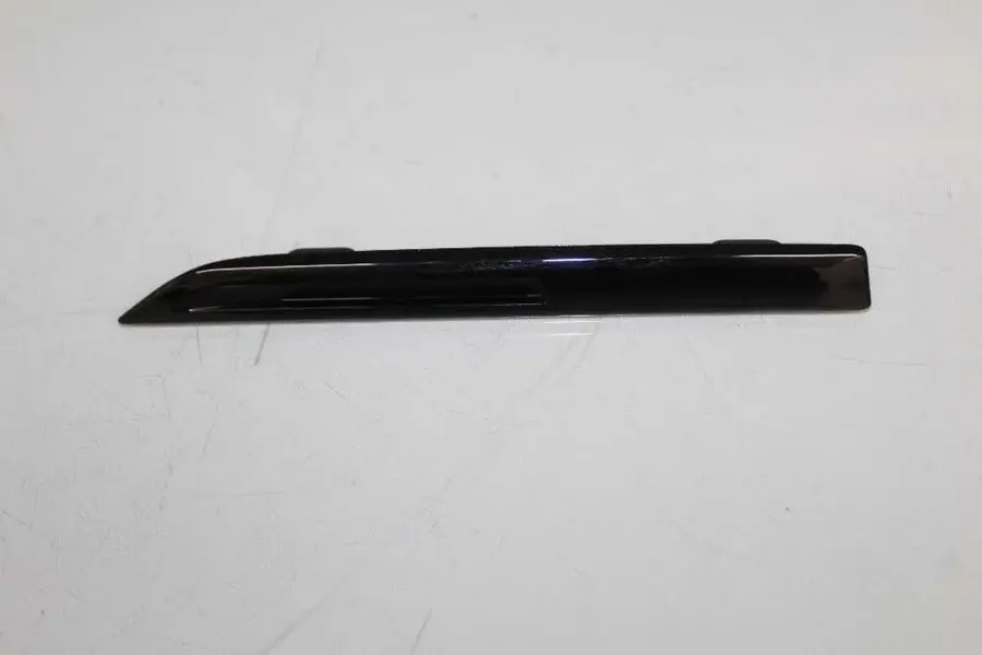 Megane 4 -IV Ön Çamurluk Çıtası Sol Siyah 990431286R-Kaya Plastik