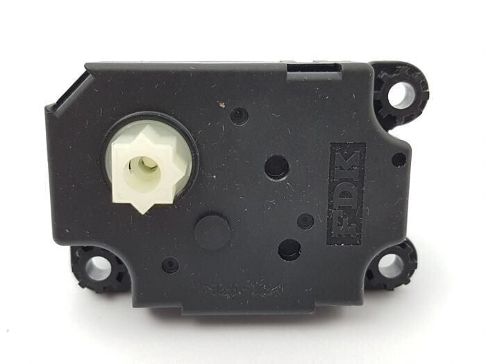 Megane 2-II Kalorifer Klape Motoru Küçük Tip (2003-2010) 7701207721 -Valeo