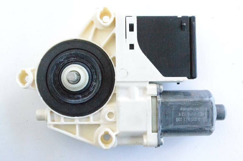 Megane 3-III Fluence Sol Arka Cam Kriko Motoru (2008-2016) 827310185R -Orjinal Yedek Parça