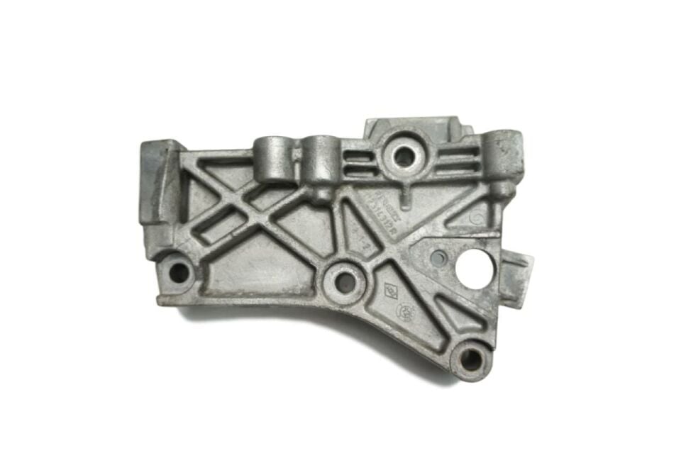 Megane 3-III Fluence Duster 1-I Silindir Kapak Bağlantı Ayağı 1.5 Dci 112314312R-7700871583 -İthal