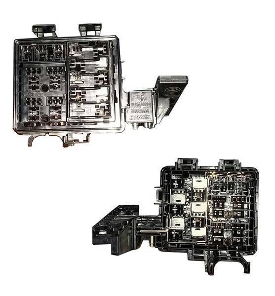 Megane 3-III Fluence Sigorta Role Kutusu 243510001R-243516967R -Renault Mais