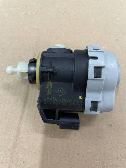 Latitude Far Ayar Motoru 2008-2015 260563474R-260560002R -Renault Mais