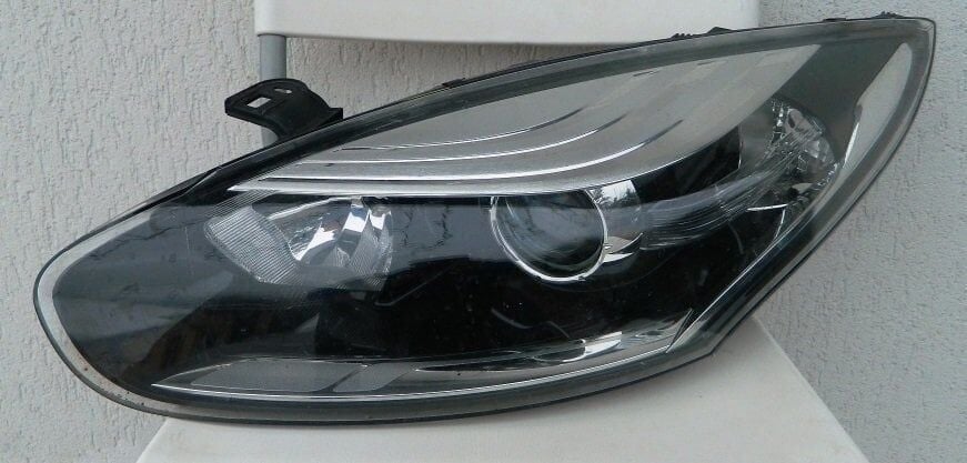 Megane 3-III Sol Far Lambası (2013-2016) 260605817R -Magnetti Marelli